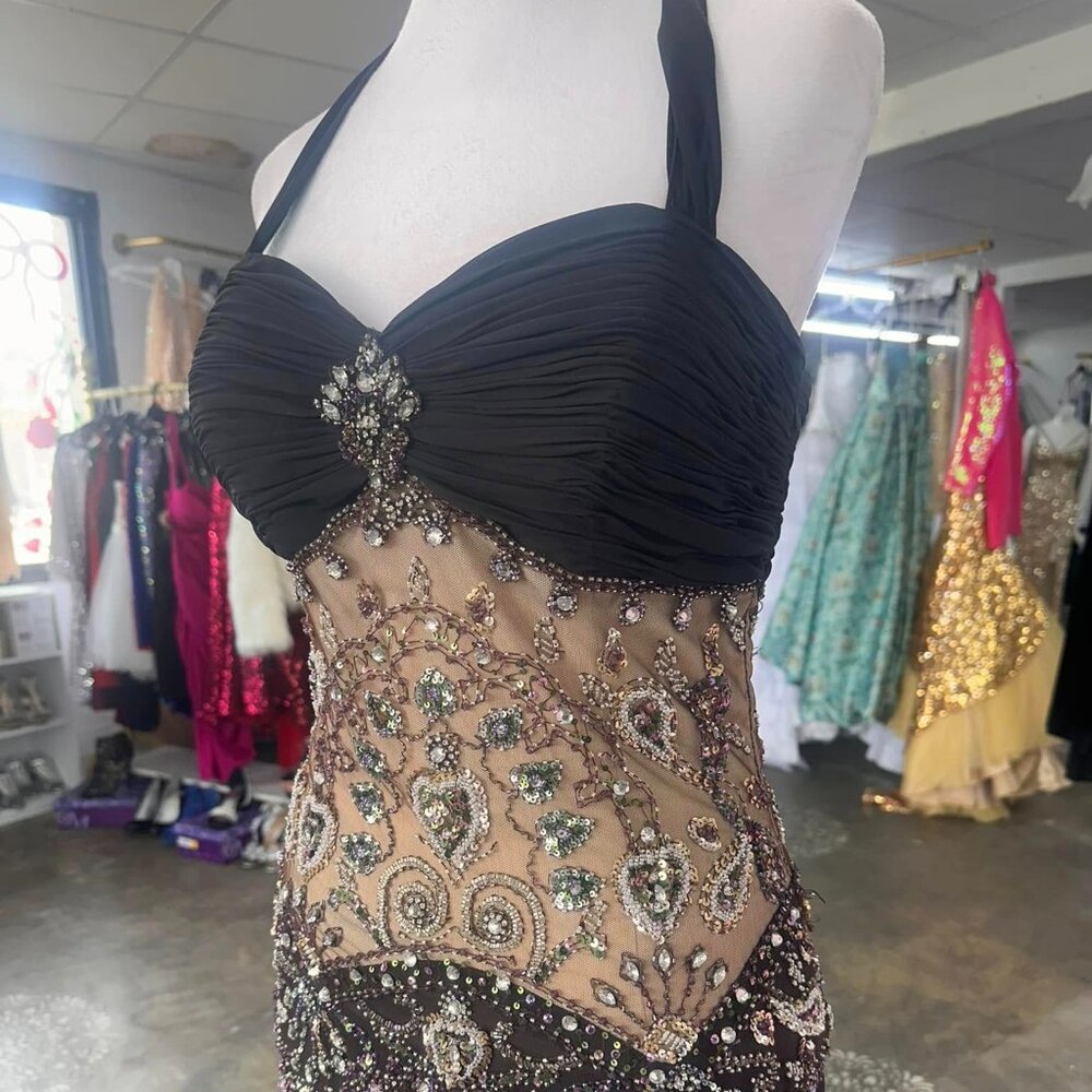 Tony bowls